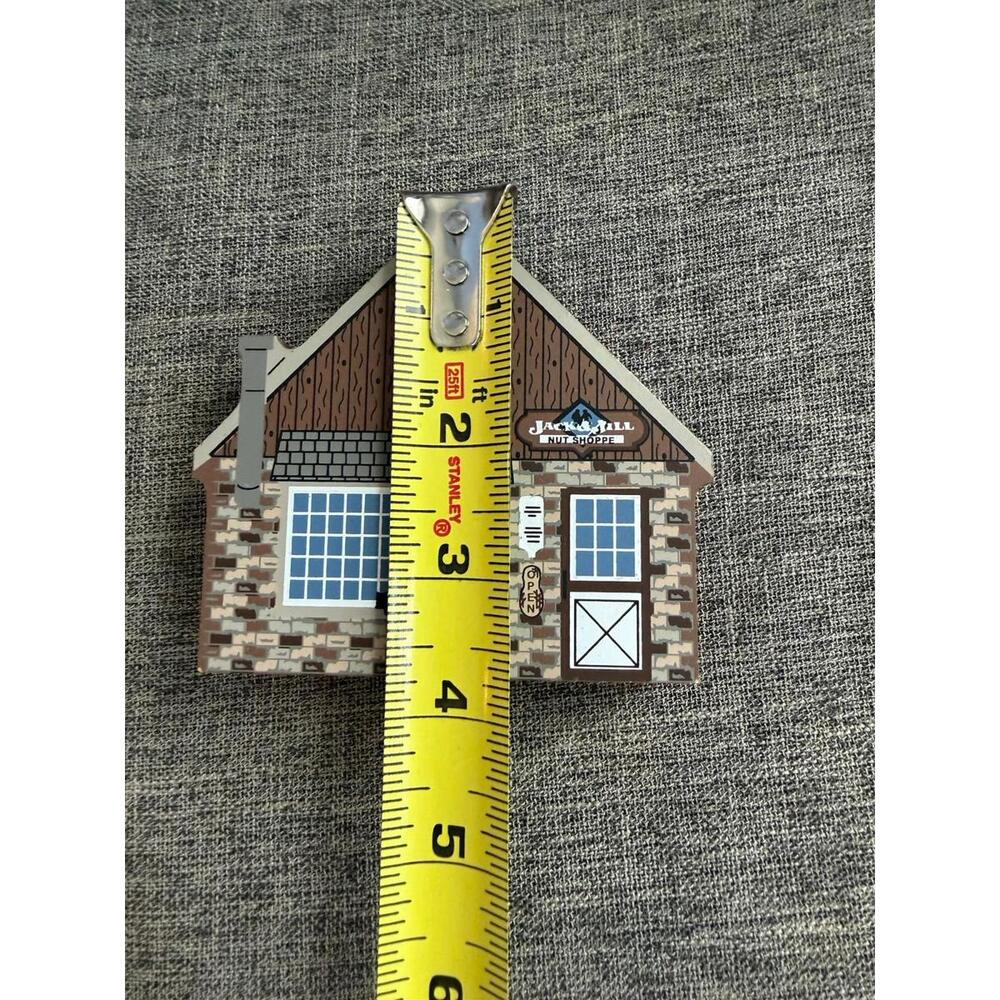 Cats Meow Jack & Jill Nut Shoppe Nashville Indiana 4” Shelf Sitter 2002 - Picture 6 of 8